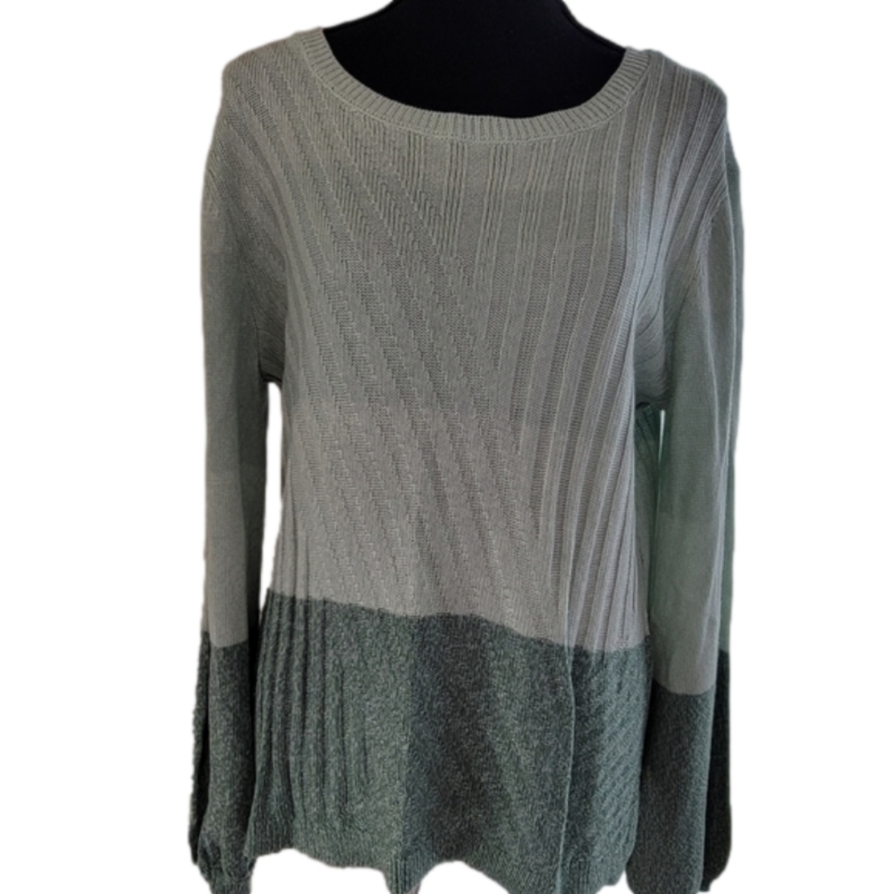 SOHO Spring Mint Green Sweater Size Medium